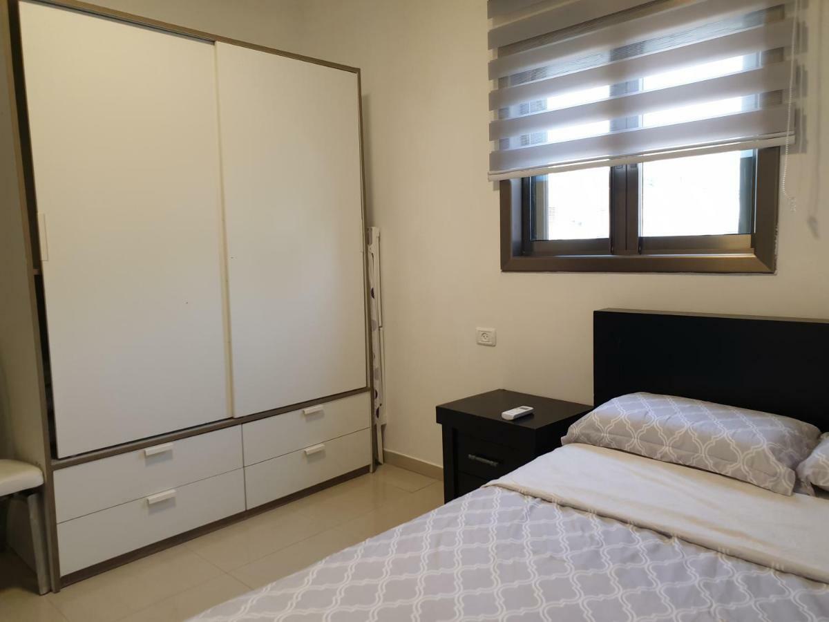 Gk Apartment Beauty Бат-Ям Екстер'єр фото